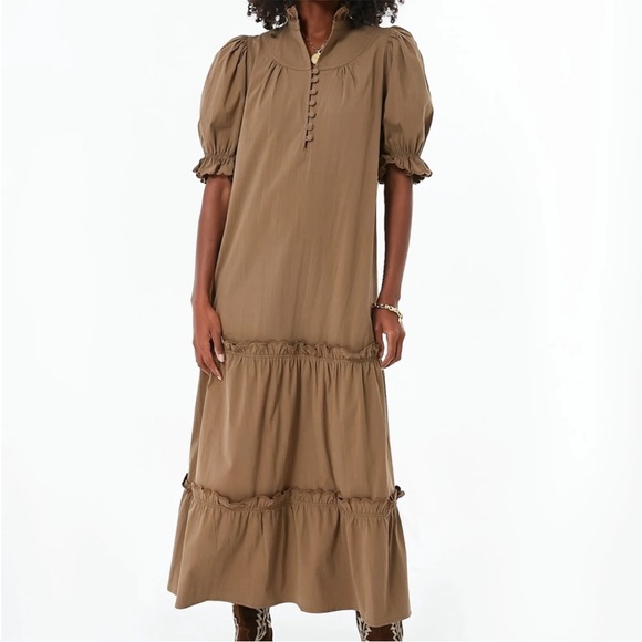 Tuckernuck Dresses & Skirts - Tuckernuck Pomander Place Selena Maxi Dress